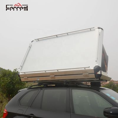 Top Rack Puur Aluminium Klappend Air Spring Frame Daktent voor 4x4 Auto's Grijs Een Slaapkamer